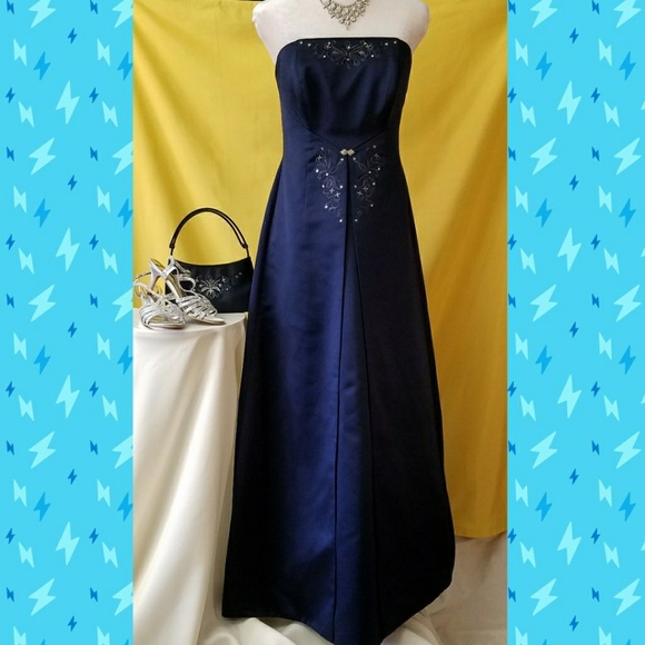 Michelangelo Dresses & Skirts - MICHELANGELO Navy blue strapless formal gown